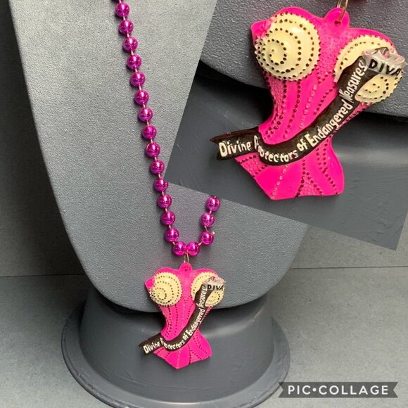 Diva Corset Statement Necklace "Divine Protectors Of Endangered Pleasures" Pink - Picture 1 of 9